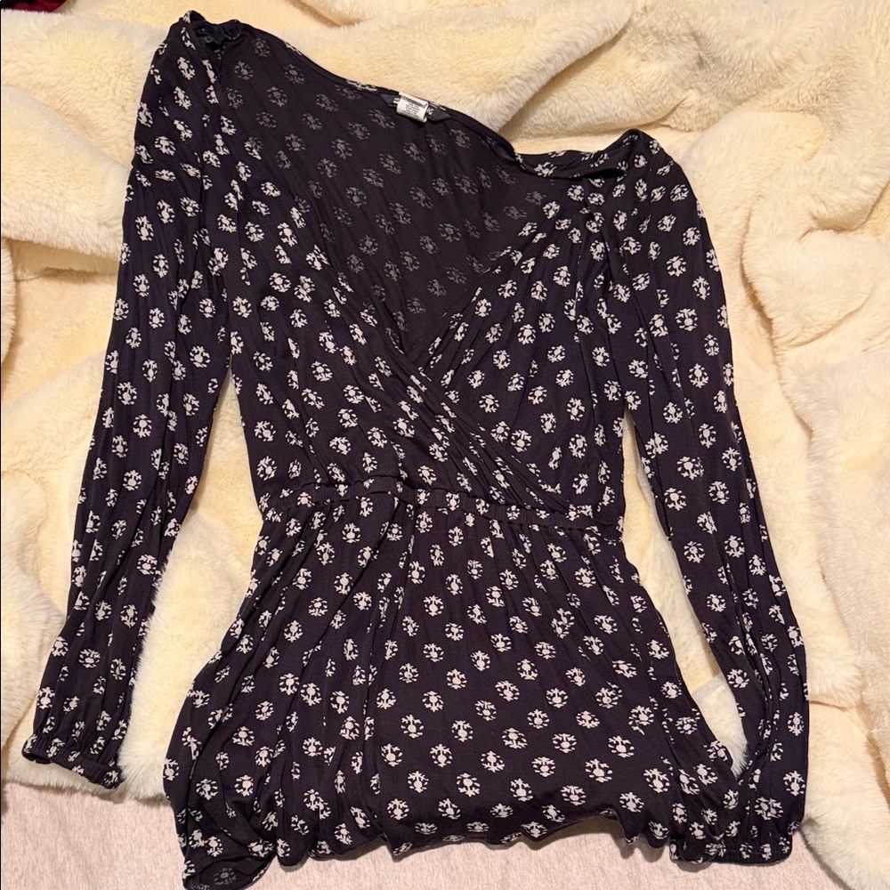 Billabong black and cream romper